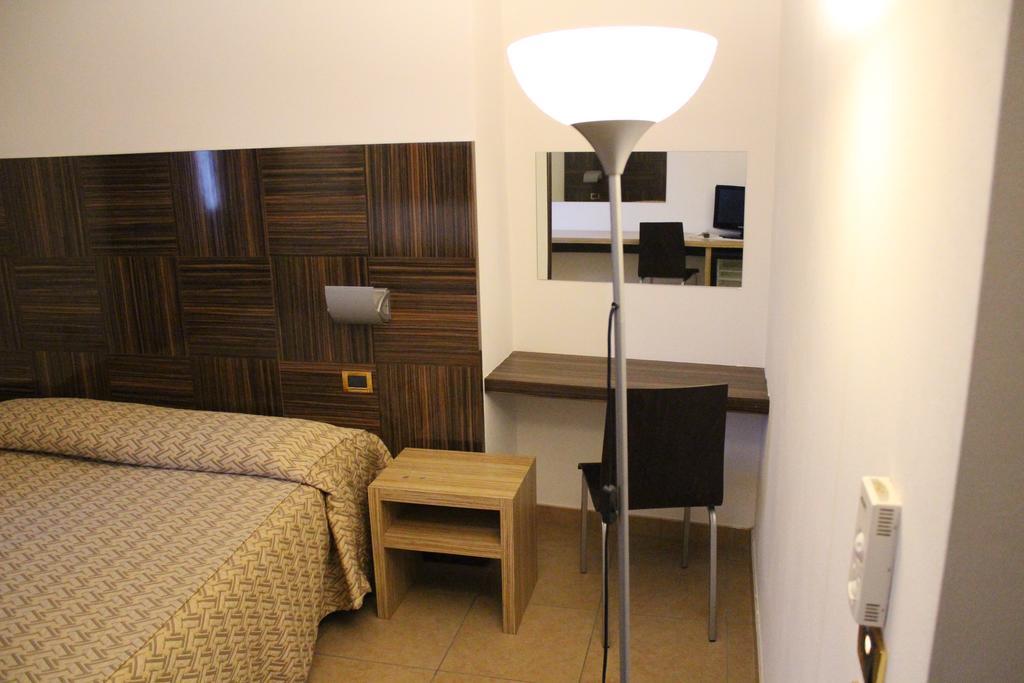 Hotel Riverside Modena Esterno foto