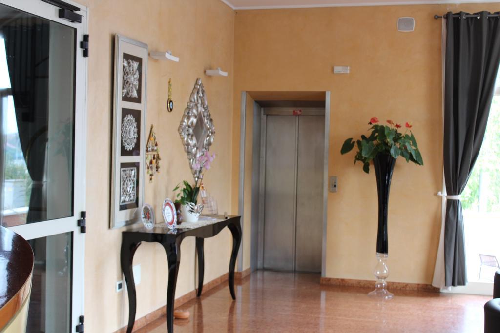 Hotel Riverside Modena Esterno foto